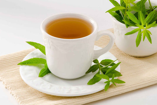 Tasse de tisane de verveine